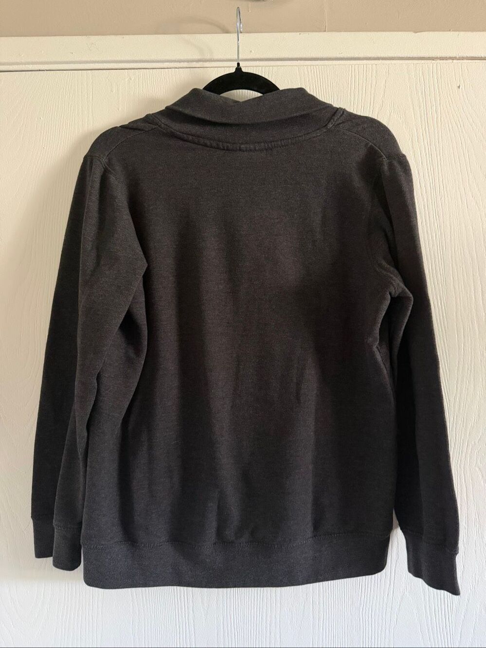 CW Classics (Coldwater Creek) sweatshirt in charcoal dark gray size large - Picture 2 of 6